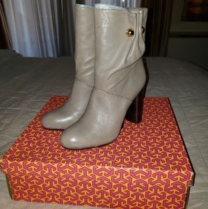 Tory Burch Boots